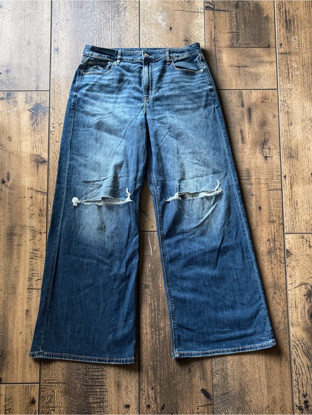 American Eagle Super High Rise Baggy Wide Leg Jeans Women’s 14 Distressed